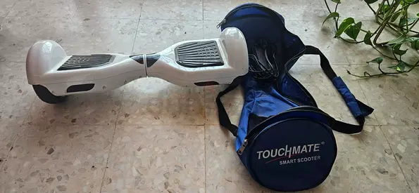 Touchmate white self-balancing hoverboard with carry bag - working condition