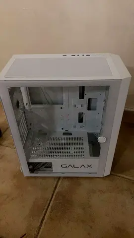 GALAX White Mid-Tower PC Case with Tempered Glass