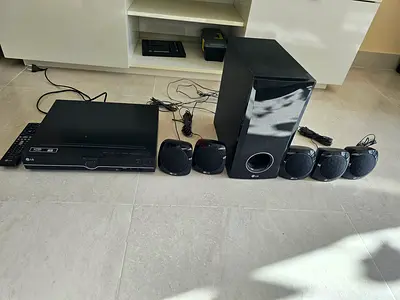 LG  DVD RECEIVER SOUND SYSTEM DOLBY KARAOKE