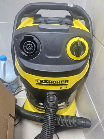 Karcher wd5 vacuum cleaner
