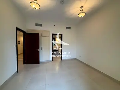 Bright & Modern - 1 BHK - For Family - Near MAll and Metro