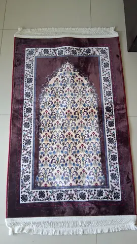 Large prayer mat