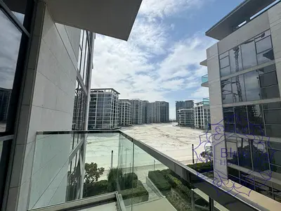 1BR with Lagoon View |Light Filled | Move In Ready