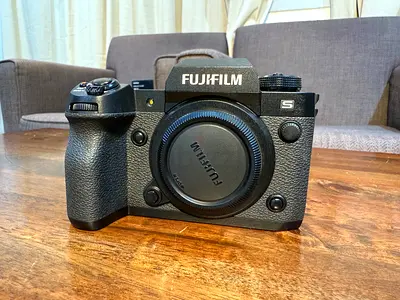 XH2S Camera - 7250 dhs (Never used)