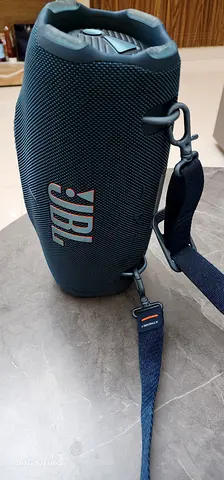 JBL Extreme 4 Portable Bluetooth Speaker with Strap (Flawless Condition)
