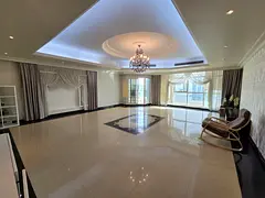 🏡 Luxury Apartment for Sale | 3 Bedrooms + Living Room with Full Sea View of Al Khan Lagoon 🌊
