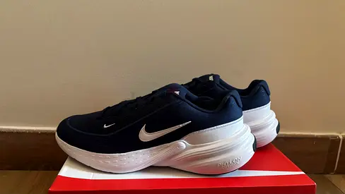 Nike Uplift SC Runner sneakers