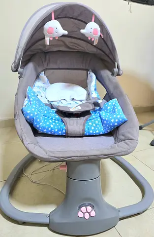 Mastela Baby Swing/Bouncer – Hardly Used, Excellent Condition