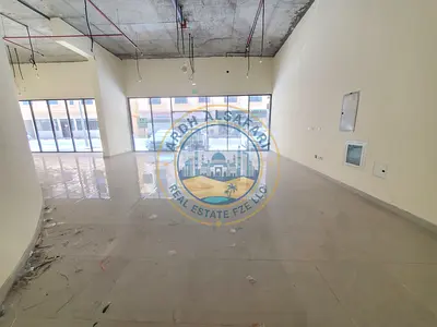 Big size shop with washroom available in school area