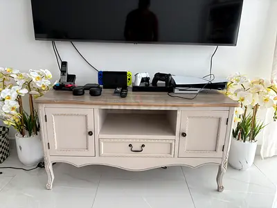 Vintage TV Unit