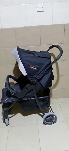 Lightweight single baby stroller in good used condition