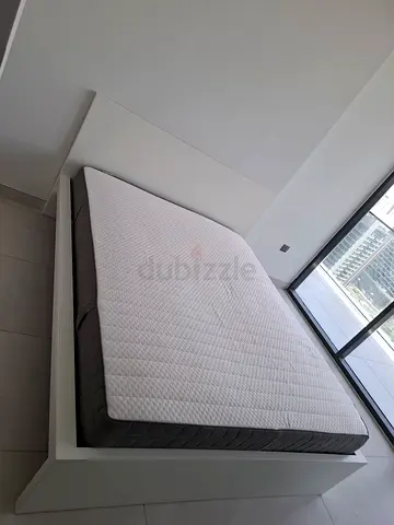 Ikea malm bed with mattress and 2 storage drawers