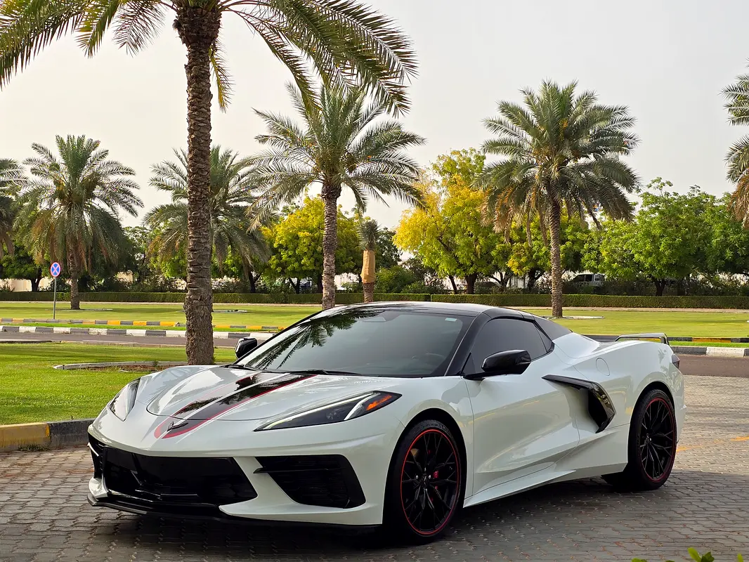 Chevrolet Corvette 2024 — photo 1 of 20