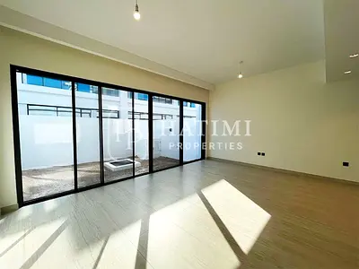 5BR Mid | Easy Entry/Exit | Brand New Handover