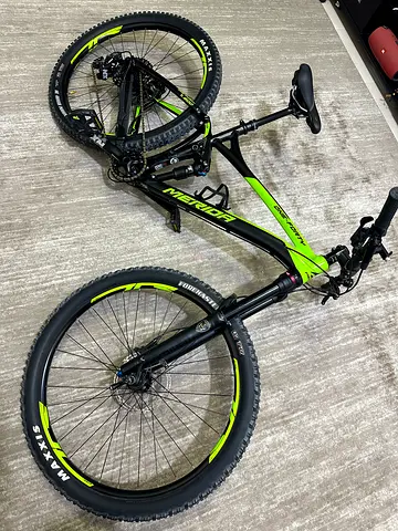 Merida Full Suspension Mountain Bike (Frame  Rear Shock Close-up) - Good Condition