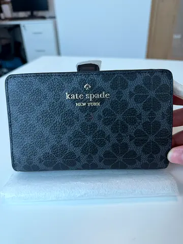 New and Original Kate Spade Medium Bifold Wallet