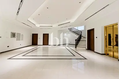 Luxurious | 6 Bedroom Villa | Expansive Garden