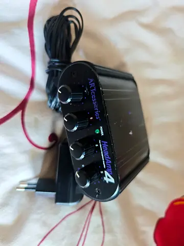 ART HeadAMP 4 Four Channel 8-Output Stereo Headphone Amp