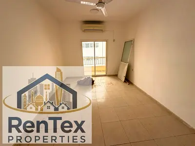 HUGE OFFER STUDIO CLOSE HALL WITH BALCONI ,ONE WASHROOM