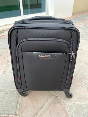 Samsonite ProDLX4 Small Suitcase