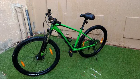 Scott 950 Frame M tires 29