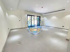 Villa New barnd 3bhk with mand room and parking and 5 washroom al master bedroom and garden open vie