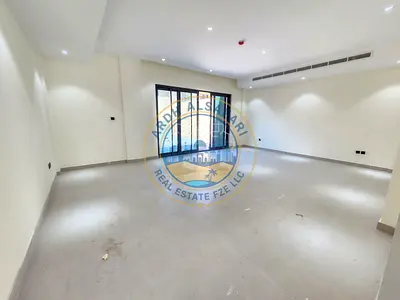 Villa New barnd 3bhk with mand room and parking and 5 washroom al master bedroom and garden open view