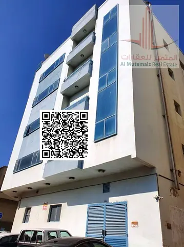 غرفة وصالة مع بلكونة في منطقة النعيمية بناية عائلات