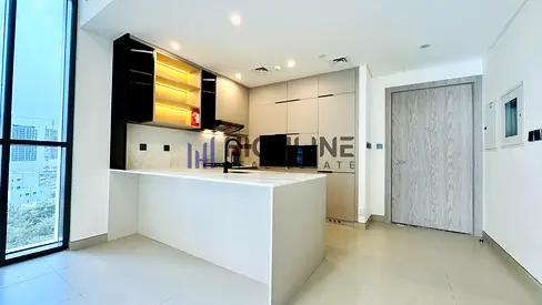 PARK VIEW | BRAND NEW | MODERN LAYOUT