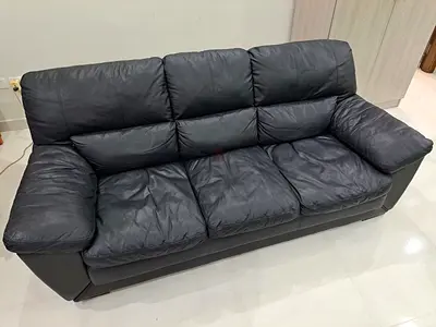 3-Seater Black Leather Sofa - Comfortable