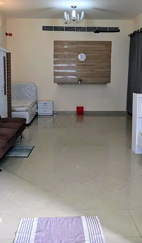 Ladies only bedspace in a family friendly flat