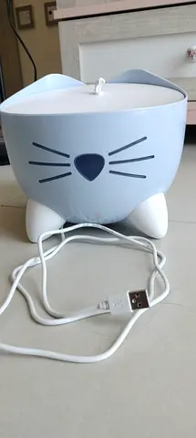 Cat fountain