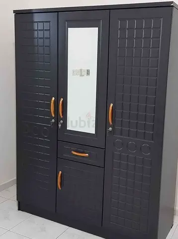 Wardrobe Bigger Size As New As good
