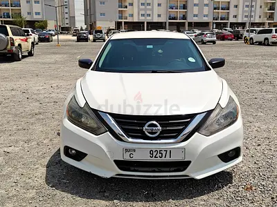 Nissan Altima SR 2017, American Specs - Well Maintained!