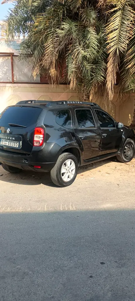 Renault Duster 2015 — photo 1 of 4