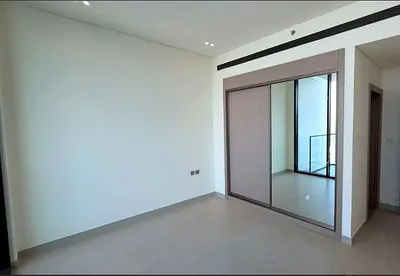 1 BEDROOM CHILLER FREE, LARGE LAYOUT WITH BALCONY
