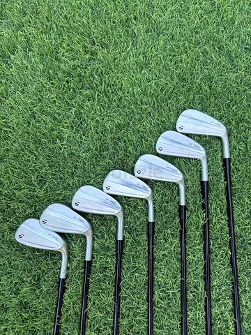 TaylorMade P790 4-PW