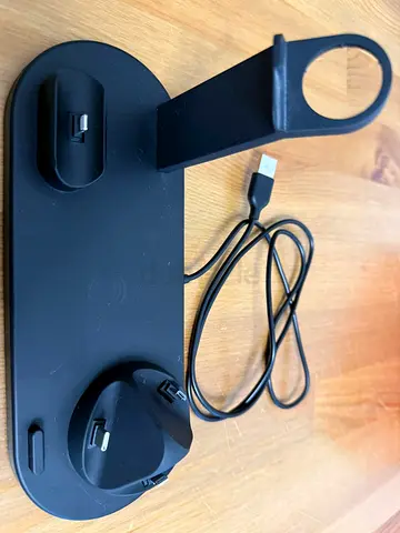 Multi-Device Wireless Charging Station for iPhone, Android, Apple Watch, and AirPods