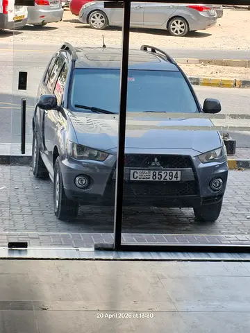 Mitsubishi outlander 2012 GCC 155000 KM 4WD  4 CYLINDER