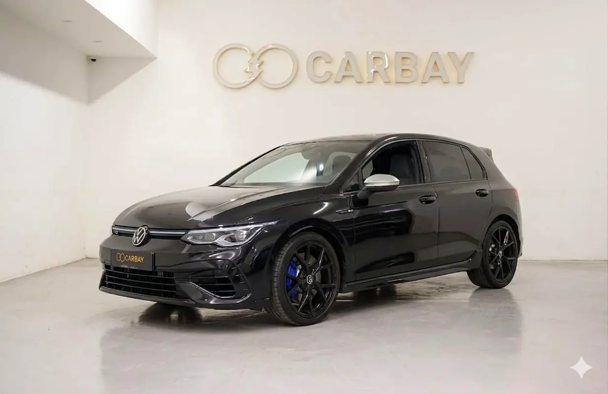 Volkswagen Golf 2024 — photo 1 of 18