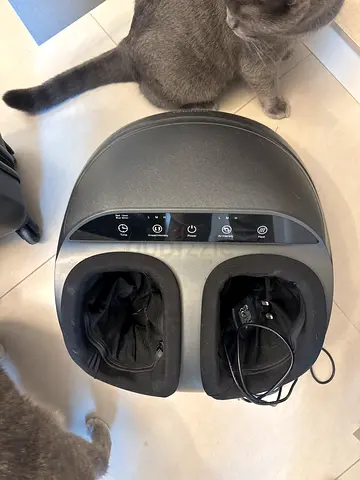 Foot massage machine