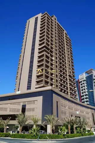 Unfurnished | Canal View | High Floor