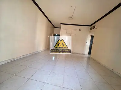 شقة مميزة للإيجار السنوي في موقع حيوي جداً بمنطقة الراشدية 3 عجمان، مقابل أبراج عجمان وان مباشرة وعلى شارع رئيسي، قريبة من جميع الخدمات والمرافق.
