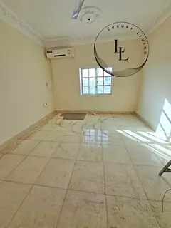 UPER FLOOR 2 BEDROOMS HALL JUST 40K TWO BATROOMS READY TO MOVE