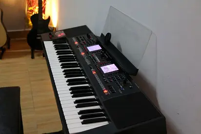 Roland E-A7 Expandable Arranger