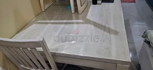 Dining table + 6 chairs Good Condition