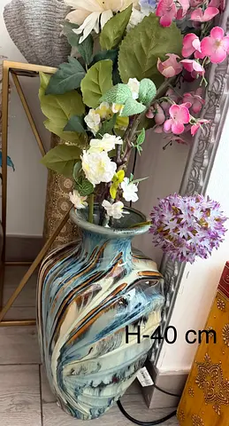 Marbled Ceramic Floor Vases, black metal lamp