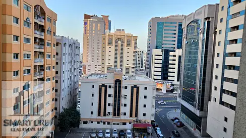 GYM AND POOL FREE : VERY NICE 2 BHK WITH BALCONY FAMILY BUILDING WITH NICE FINISHING