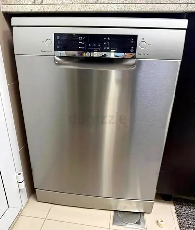 Bosch Series 4 Stainless Steel Free-Standing Dishwasher - Good Working Condition