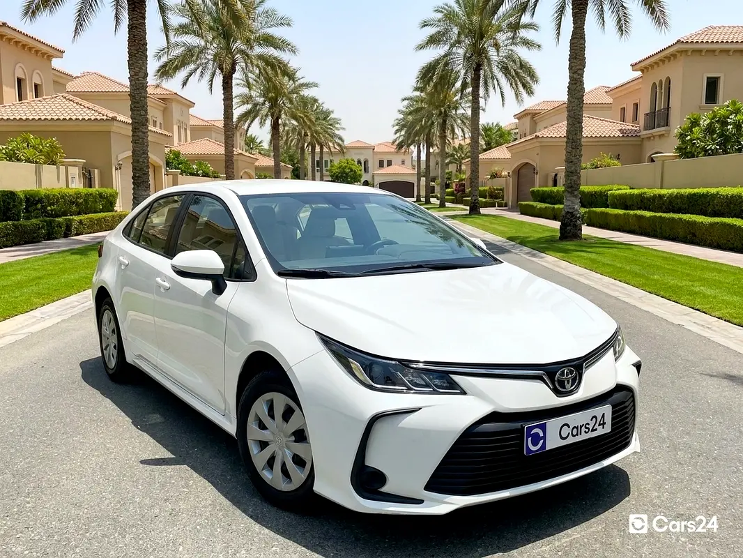 Toyota Corolla 2024 — photo 1 of 13